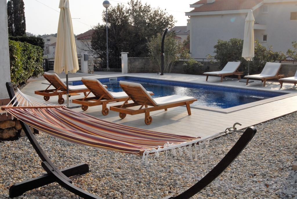 Apartments Karabaic Punat Exterior foto